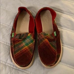Sanuk shoes
